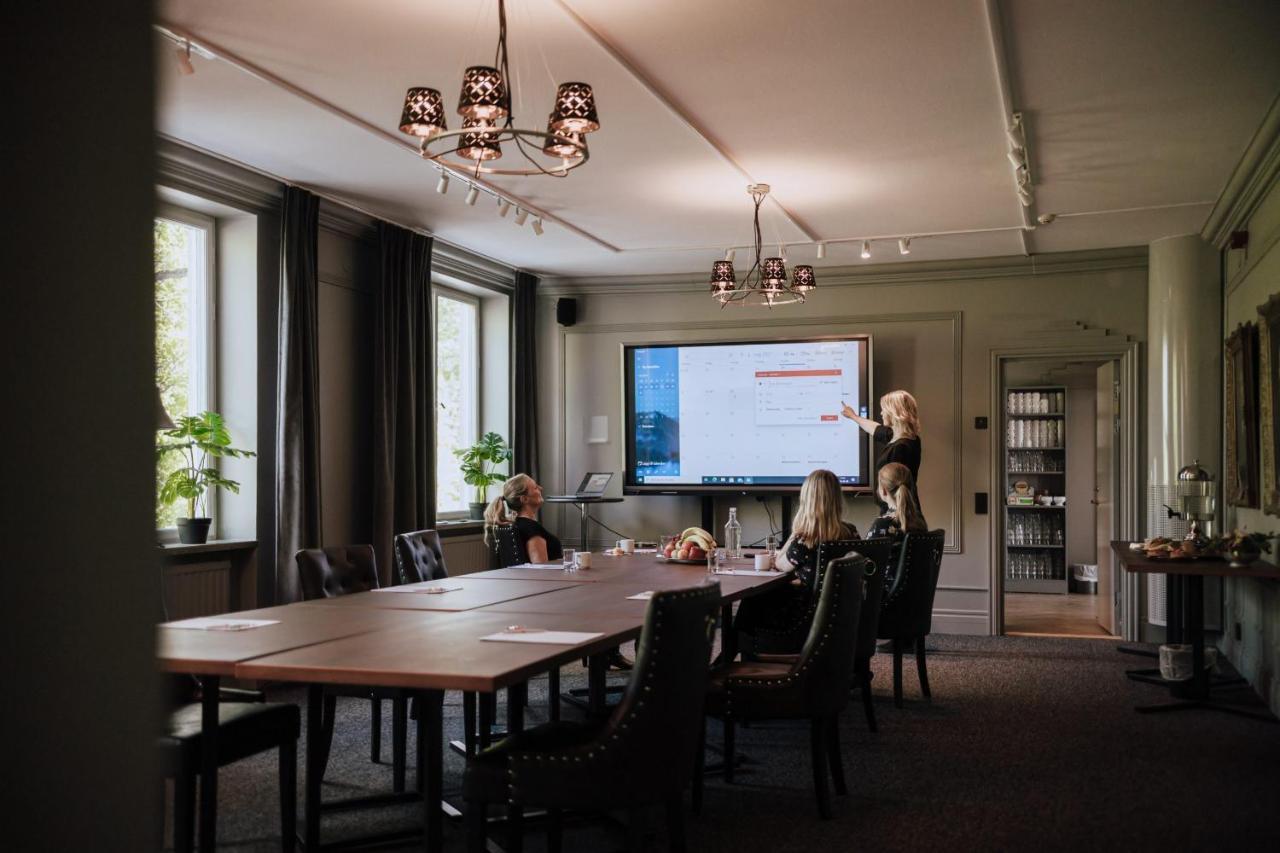 Asby Hotell Hallstahammar Buitenkant foto