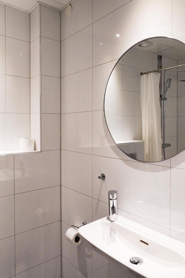 Asby Hotell Hallstahammar Buitenkant foto