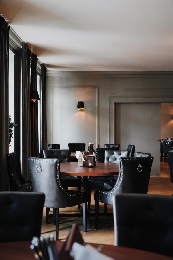 Asby Hotell Hallstahammar Buitenkant foto