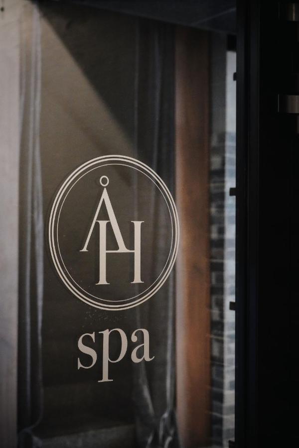 Asby Hotell Hallstahammar Buitenkant foto