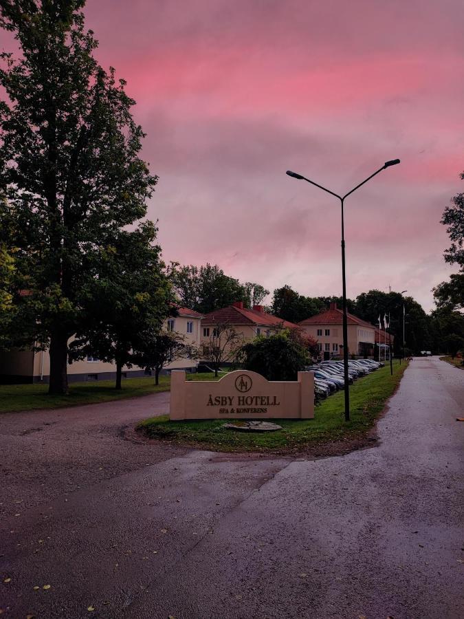 Asby Hotell Hallstahammar Buitenkant foto